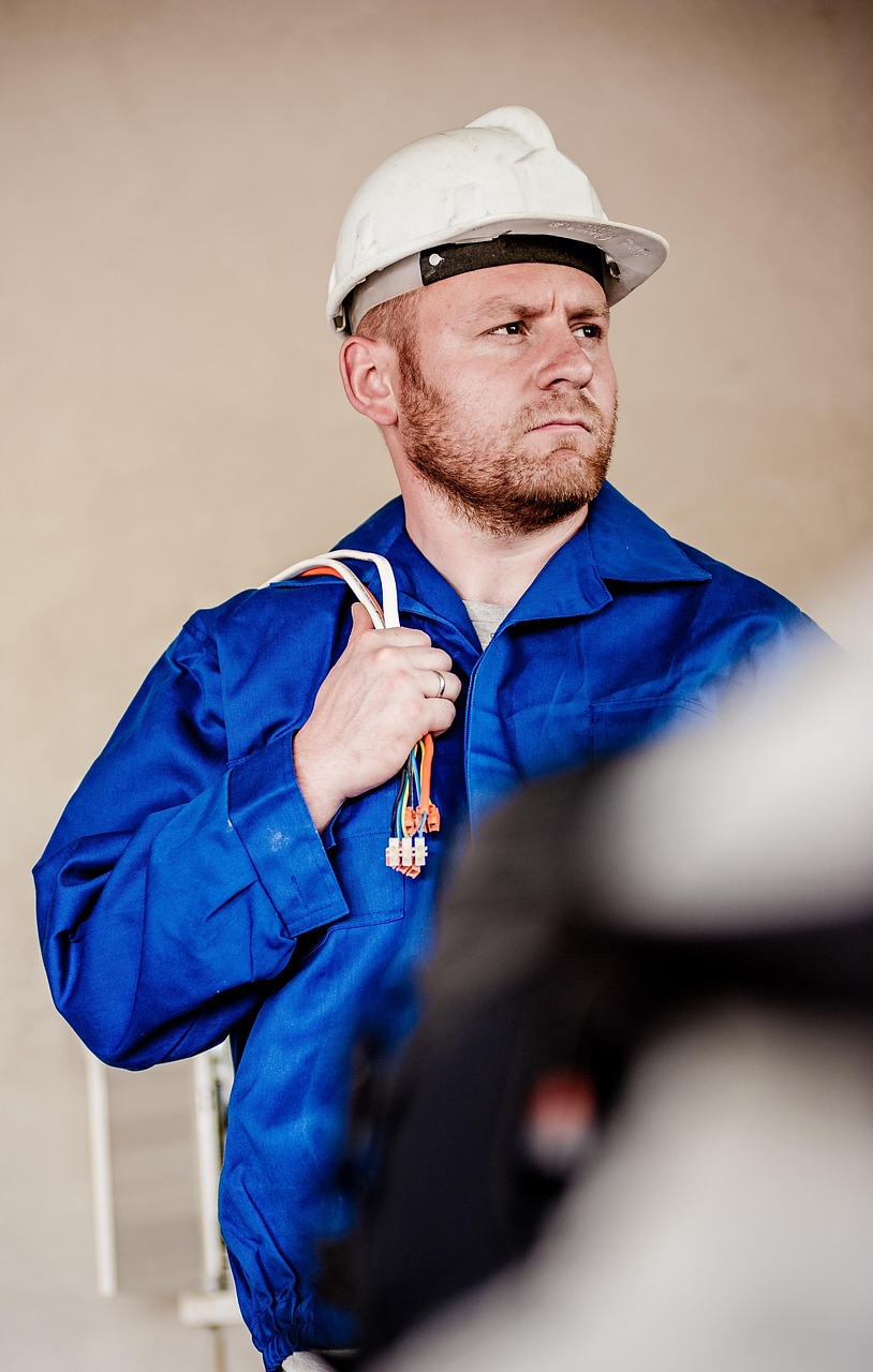Emergency Level 2 Electrician